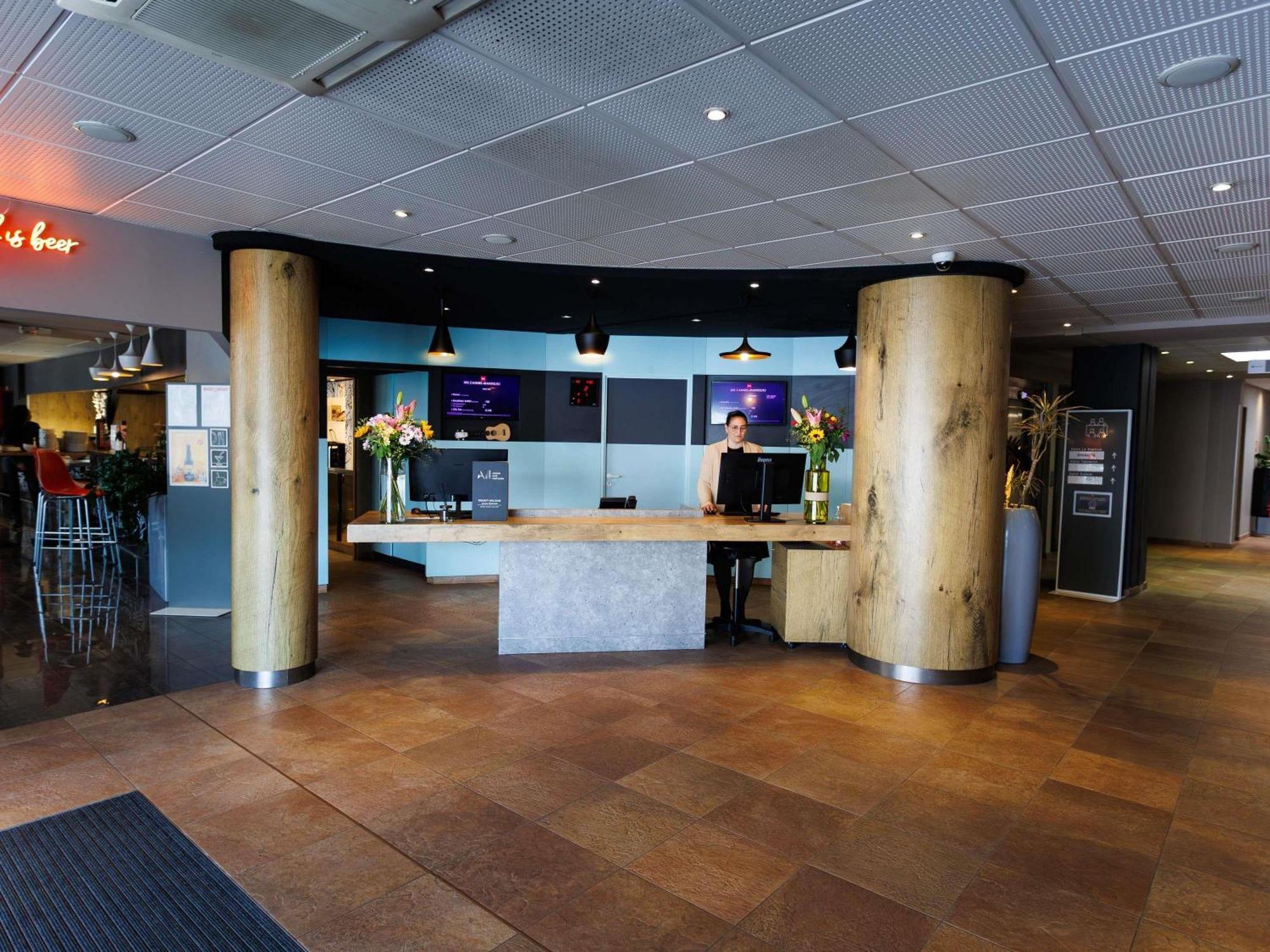 Ibis Cannes Mandelieu Екстер'єр фото