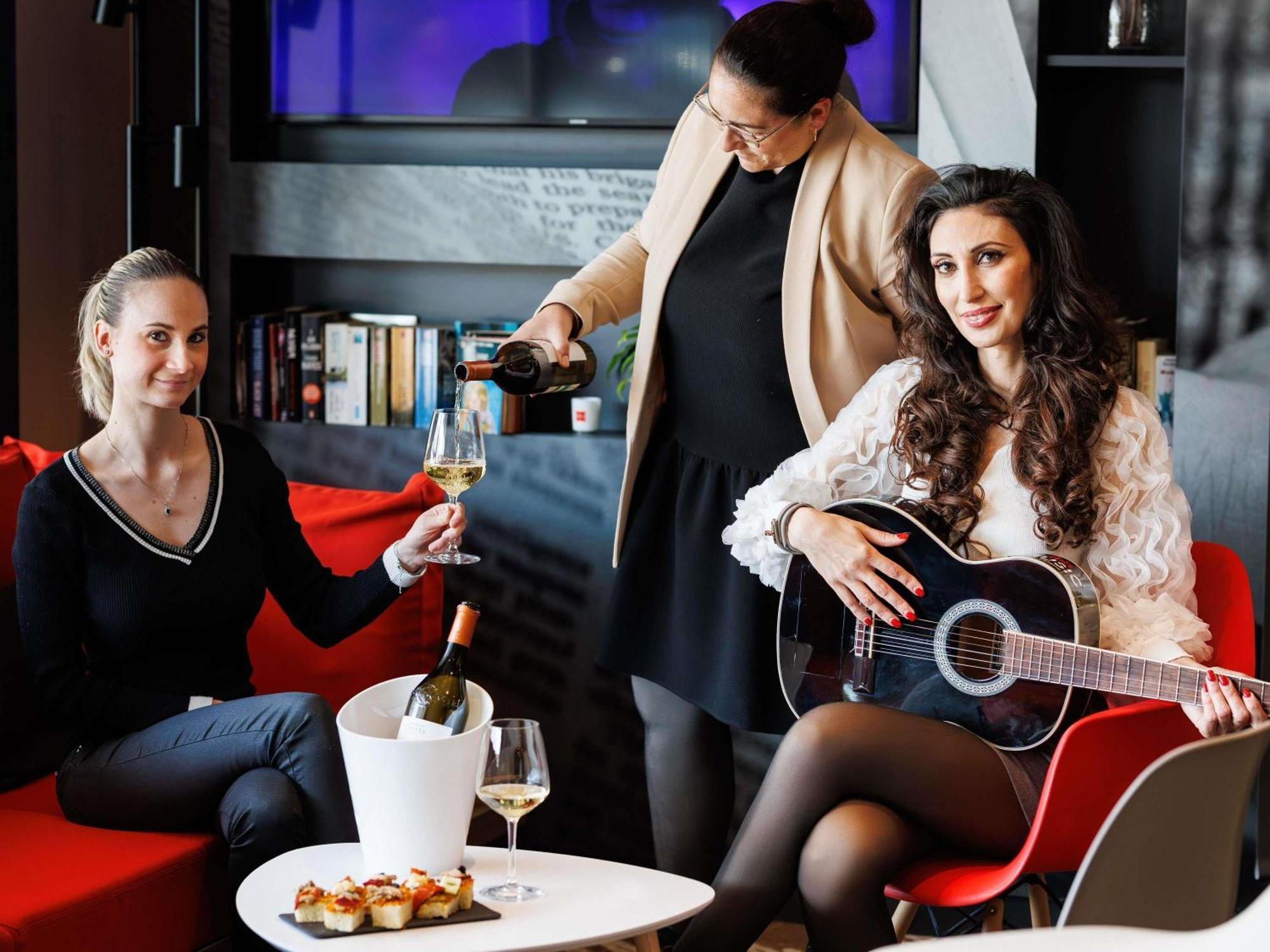 Ibis Cannes Mandelieu Екстер'єр фото