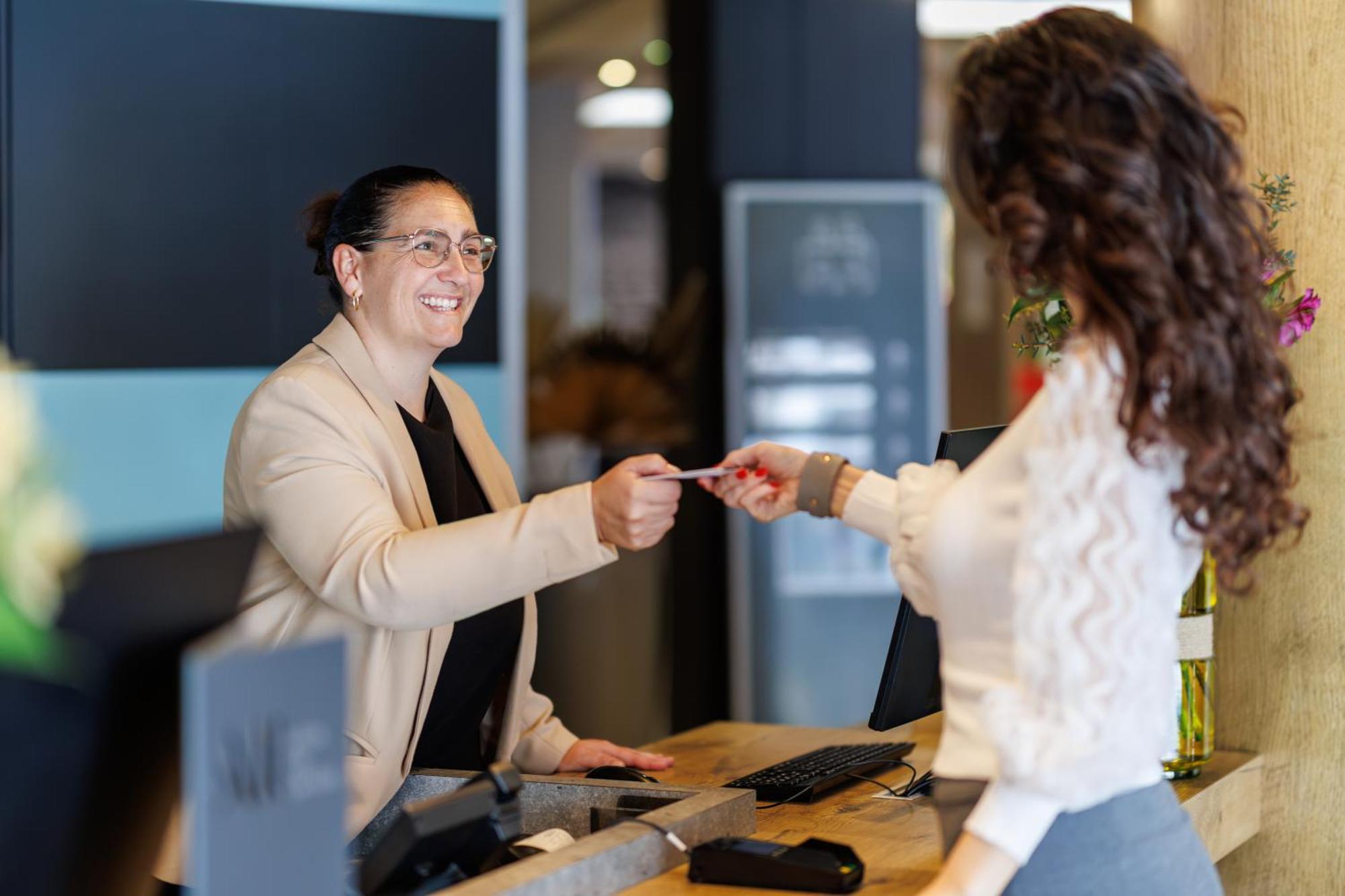 Ibis Cannes Mandelieu Екстер'єр фото